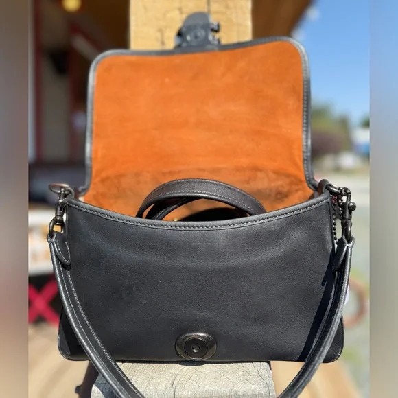 COACH Soft Tabby Bag, Leather & Pewter Hardware- Black 🖤 *Handpainted - Picture 9 of 17